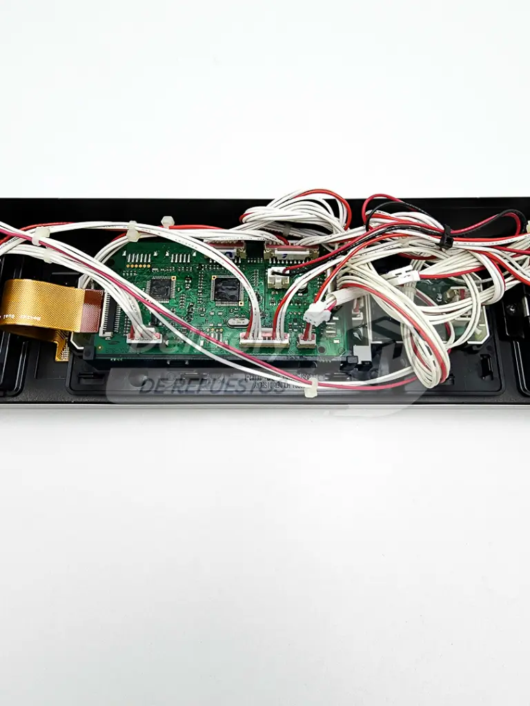 DG94 - 01097B-4.webp